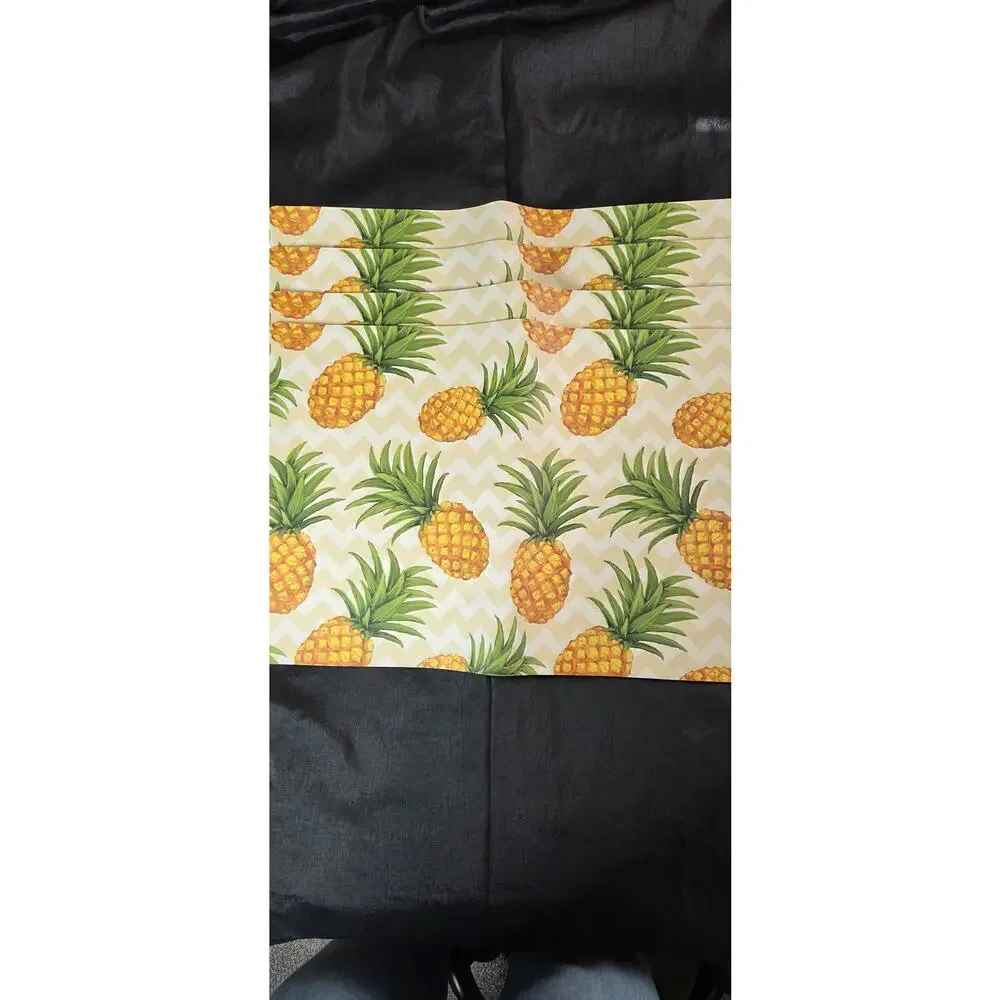 Set of 4 Vinyl Matching Pinedapple Placemats and Coasters